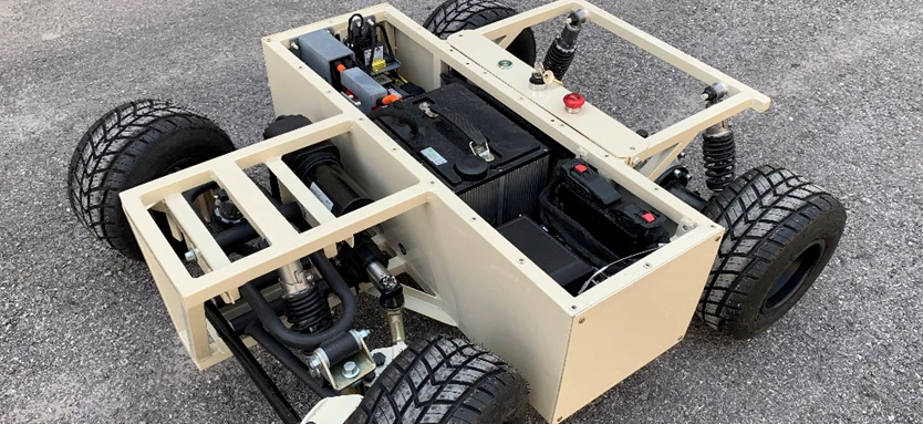 宏威第二代线控底盘正式亮相